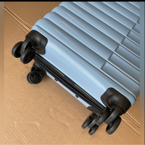 Milky Blue Hard Cover Carry on 22” luggage suitcase - Picture 4 of 10